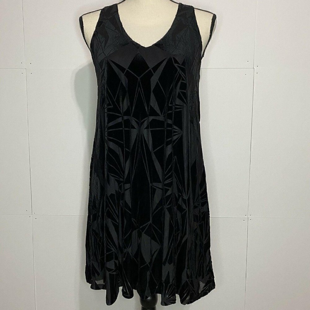 Everly Nordstrom Sz Small Black Velvet Cutout Dress